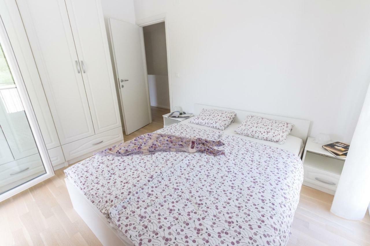 House Sunny Rock Baska Villa Dış mekan fotoğraf